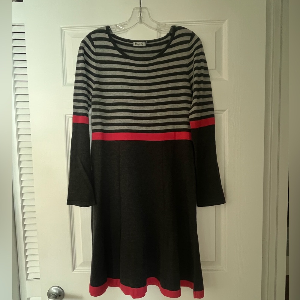 Eliza J dark & light  gray fit & flare Striped Dress Medium